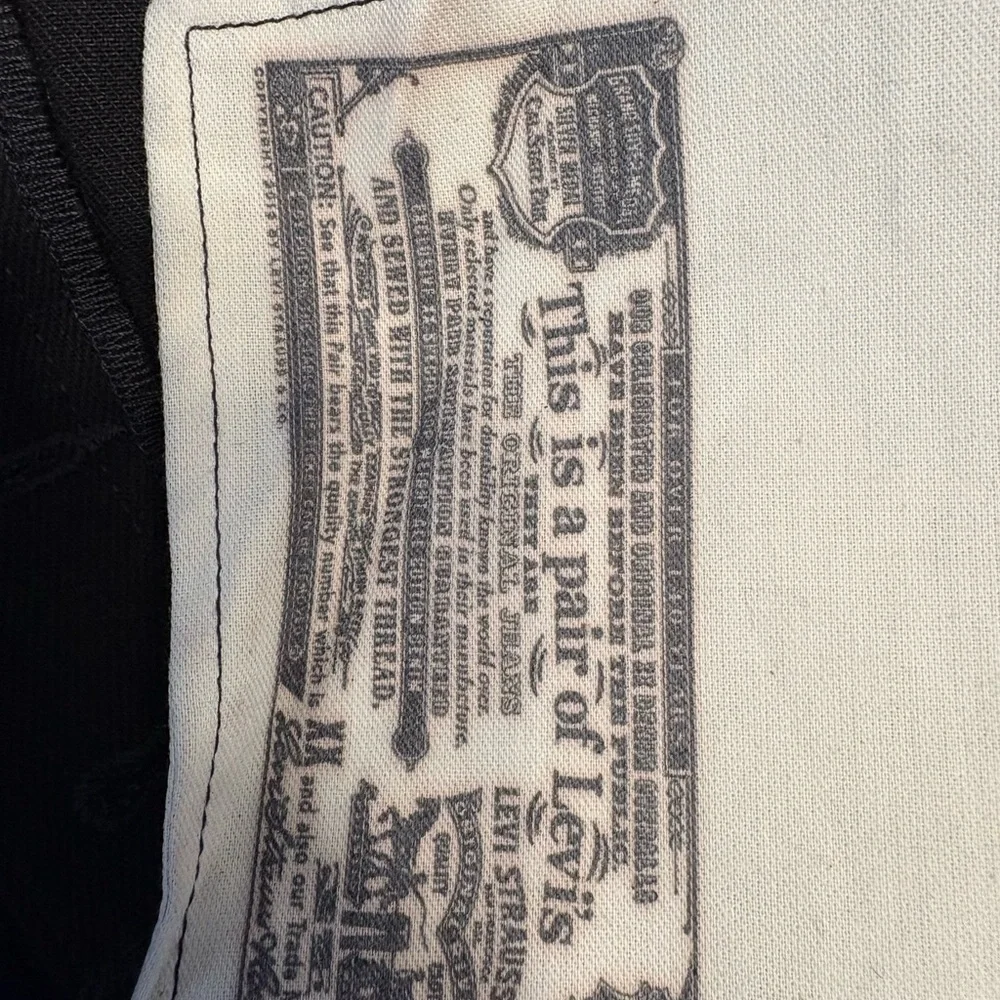 Levi's Men's Black 501 Shrink to Fit Straight Jeans - Picture 5 of 6